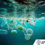 garbage-under-water-pollution